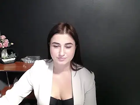 Snapshot of Flower_mary chatting on October 23, 2025, 6:45 am Flower mary online show from October 23, 2025, 6:45 am