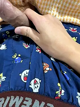 haruki 18old online show from December 19, 2025, 2:08 pm