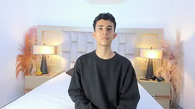 Zahir Ashar online show from April 23, 2026, 11:49 am