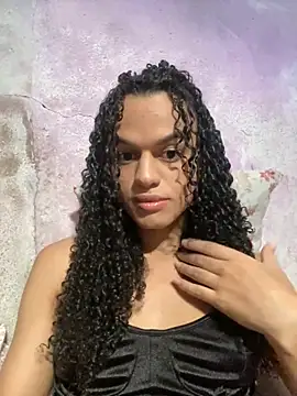 Scarlett Vyxen25 online show from November 14, 2025, 5:49 pm