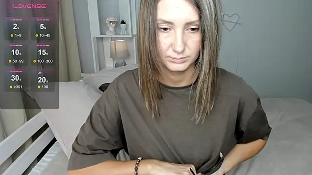 Snapshot of NikkiKiss__ chatting on October 25, 2025, 1:38 am NikkiKiss online show from October 25, 2025, 1:38 am