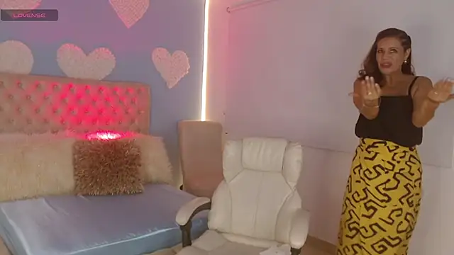 channelsmith 55 online show from November 28, 2025, 1:33 pm