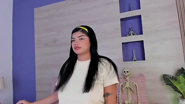 Snapshot of Britanny_88 chatting on October 18, 2025, 1:46 pm Britanny 88 online show from October 18, 2025, 1:46 pm