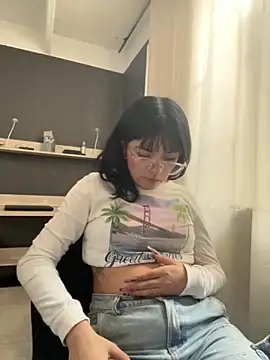 angie rousse  online show from October 22, 2025, 12:59 pm