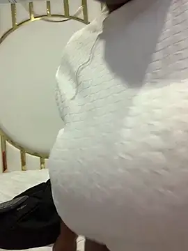 Snapshot of Candy_Brown69 chatting on October 28, 2025, 12:04 pm Candy Brown69 online show from October 28, 2025, 12:04 pm