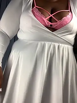 Snapshot of Candy_Brown69 chatting on October 24, 2025, 12:04 pm Candy Brown69 online show from October 24, 2025, 12:04 pm