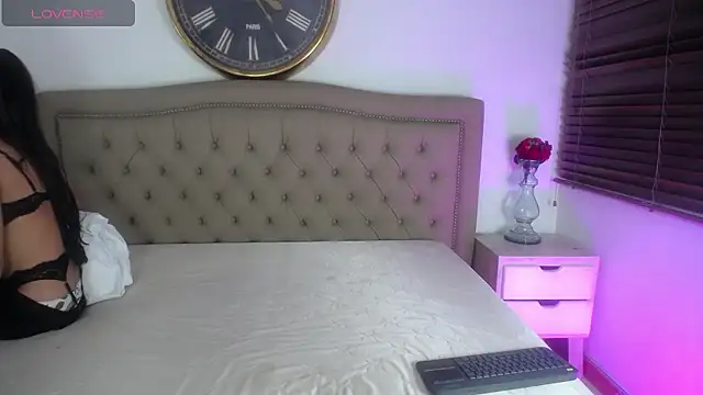 Snapshot of Adara_Ferrara chatting on February 22, 2026, 4:59 am Adara Ferrara online show from February 22, 2026, 4:59 am