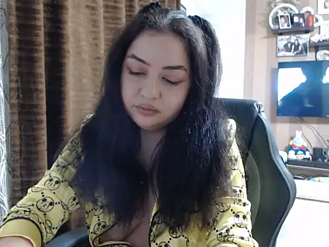 Snapshot of SelinaValdez chatting on October 9, 2025, 7:14 pm SelinaValdez online show from October 9, 2025, 7:14 pm