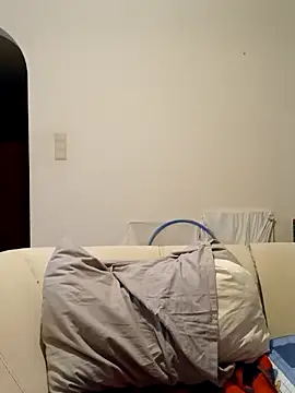 Snapshot of labellerose chatting on March 13, 2026, 6:13 pm labellerose online show from March 13, 2026, 6:13 pm