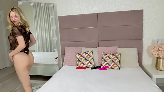 IndieMoon online show from March 6, 2026, 6:03 pm