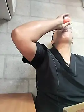 Snapshot of Candy-Samanthy chatting on October 31, 2025, 4:03 pm Candy-Samanthy online show from October 31, 2025, 4:03 pm