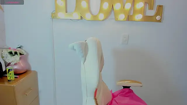 adara sweet20 online show from November 28, 2025, 7:14 pm