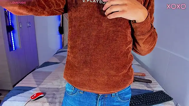 Jacovo2002 online show from October 11, 2025, 3:57 pm