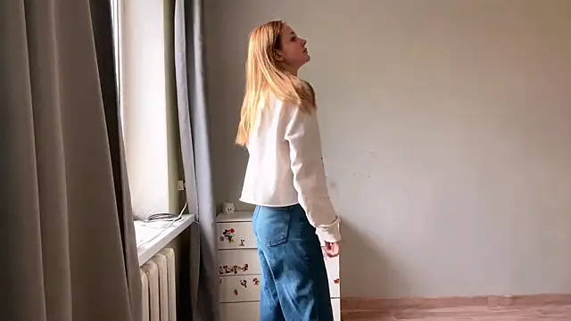  petaI online show from November 18, 2025, 6:06 am