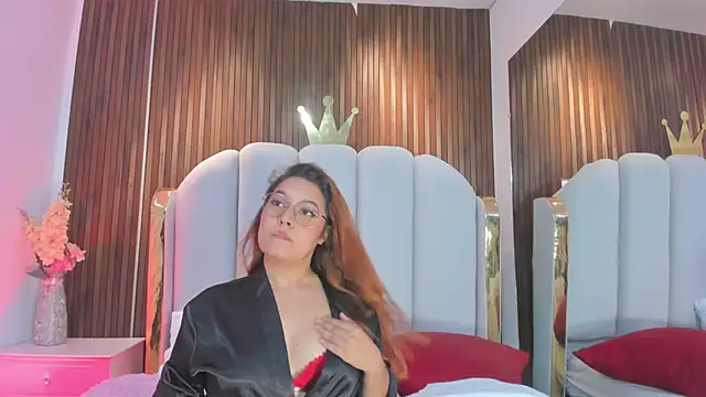 Snapshot of Adhara_adams18 chatting on October 12, 2025, 2:40 pm Adhara adams18 online show from October 12, 2025, 2:40 pm