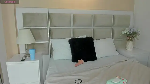 Snapshot of Adhara_adams18 chatting on November 29, 2025, 11:43 am Adhara adams18 online show from November 29, 2025, 11:43 am