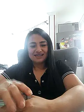 Snapshot of solerpamela chatting on October 12, 2025, 9:27 pm solerpamela online show from October 12, 2025, 9:27 pm
