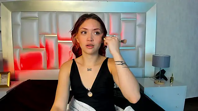 Snapshot of NameaRohouse chatting on October 23, 2025, 8:29 pm NameaRohouse online show from October 23, 2025, 8:29 pm