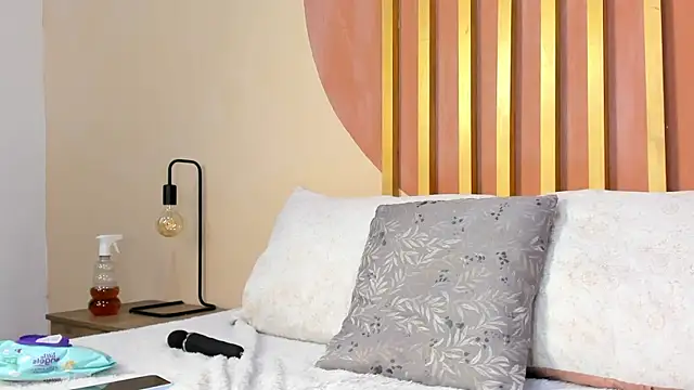 Jake AndNicole online show from December 21, 2025, 1:19 am