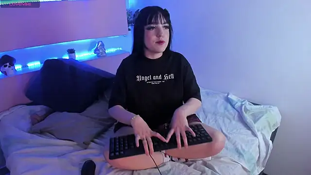 Snapshot of bubble__angel__ chatting on November 20, 2025, 11:44 am bubble angel online show from November 20, 2025, 11:44 am