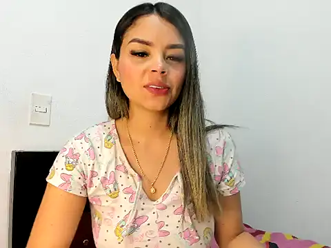 Snapshot of sarita-moree chatting on November 8, 2025, 10:30 am sarita-moree online show from November 8, 2025, 10:30 am