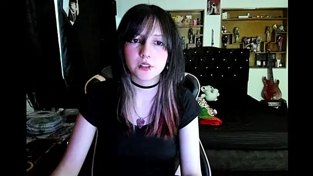 Maki Zein  online show from January 11, 2026, 11:00 pm