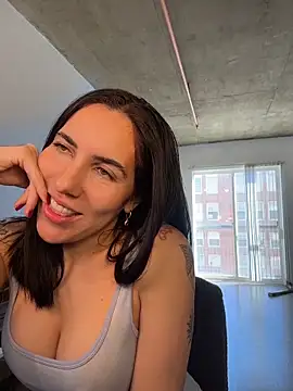 Lolathebaddie online show from February 23, 2026, 5:13 pm