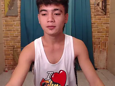 boy raphael online show from October 14, 2025, 9:21 am