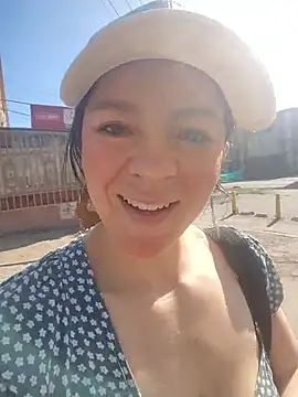 disneey2888 online show from December 14, 2025, 1:39 pm