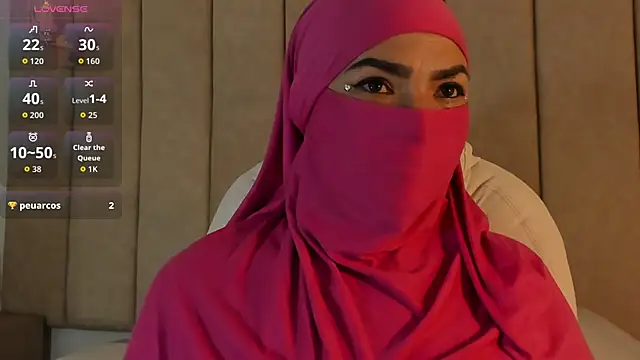  naylaa  online show from November 18, 2025, 4:05 am