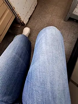 Michelle77 2024 online show from October 27, 2025, 10:16 am