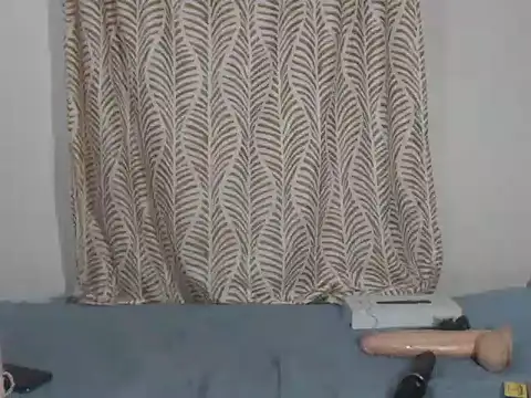 Snapshot of SweetBedroomEyez chatting on November 5, 2025, 5:27 pm SweetBedroomEyez online show from November 5, 2025, 5:27 pm