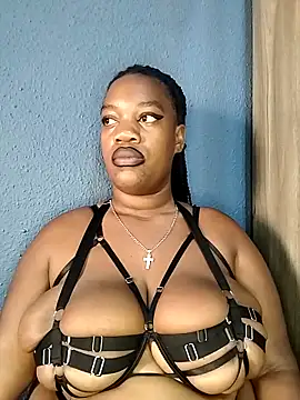 Snapshot of SweetBedroomEyez chatting on April 20, 2026, 1:03 pm SweetBedroomEyez online show from April 20, 2026, 1:03 pm