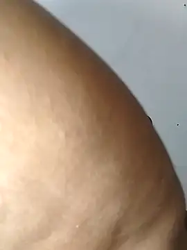 Snapshot of SweetBedroomEyez chatting on February 15, 2026, 10:52 pm SweetBedroomEyez online show from February 15, 2026, 10:52 pm