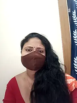 Snapshot of Janhavii chatting on October 22, 2025, 6:18 pm Janhavii online show from October 22, 2025, 6:18 pm