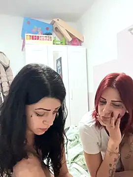 niinchen69 online show from November 24, 2025, 11:49 pm