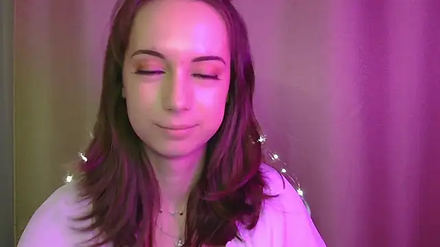 VeraLush online show from November 15, 2025, 1:37 pm