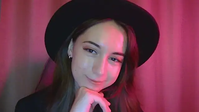 VeraLush online show from November 5, 2025, 1:25 pm