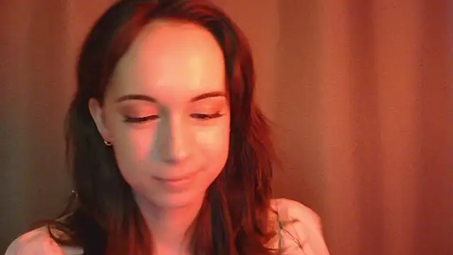 VeraLush online show from November 17, 2025, 12:42 pm