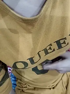 HOT-CPL-11 online show from November 20, 2025, 5:57 pm