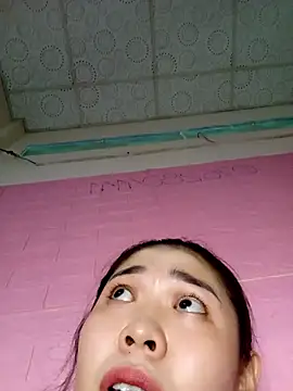 Snapshot of Cherry_pusy99 chatting on November 9, 2025, 1:20 am Cherry pusy99 online show from November 9, 2025, 1:20 am