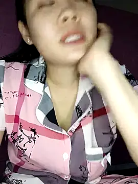 Snapshot of Cherry_pusy99 chatting on October 16, 2025, 12:02 pm Cherry pusy99 online show from October 16, 2025, 12:02 pm