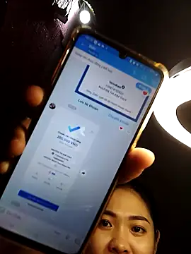 Snapshot of Cherry_pusy99 chatting on November 10, 2025, 1:32 am Cherry pusy99 online show from November 10, 2025, 1:32 am