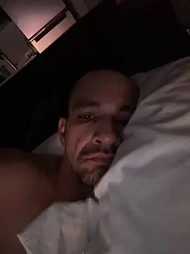 Snapshot of Pikachucums4u chatting on October 25, 2025, 2:17 pm Pikachucums4u online show from October 25, 2025, 2:17 pm