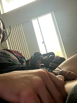 Snapshot of Pikachucums4u chatting on November 25, 2025, 8:31 pm Pikachucums4u online show from November 25, 2025, 8:31 pm