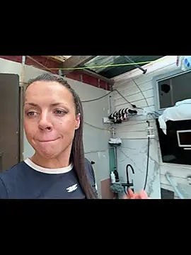 jayylizz69 online show from January 12, 2026, 3:57 am