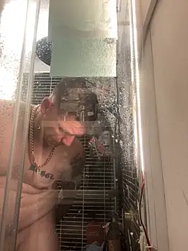 jayylizz69 online show from November 12, 2025, 2:21 pm