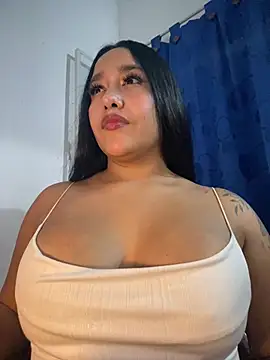 Snapshot of mis-violetha chatting on July 9, 2026, 8:30 pm mis-violetha online show from July 9, 2026, 8:30 pm