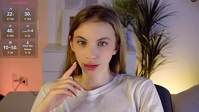 Snapshot of mia_silkk chatting on November 17, 2025, 6:06 am mia silkk online show from November 17, 2025, 6:06 am