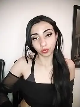 Snapshot of Miha_sophia chatting on October 17, 2025, 5:22 am Miha sophia online show from October 17, 2025, 5:22 am